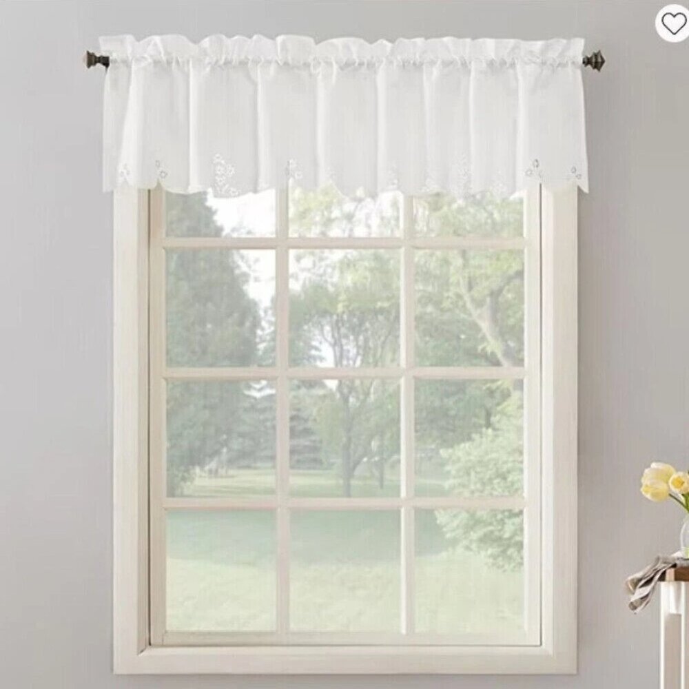 Valance, No 918 Millie Rod Pocket Scallop